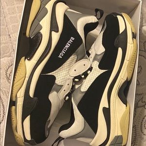 Balenciaga Triple S